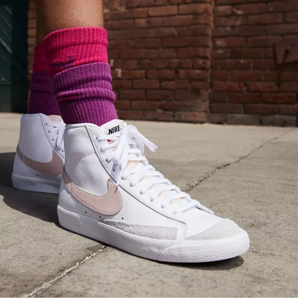 Nike Women's Blazer Mid 77 Shoe High-Top Sneakers in White and Pink - Picture 7 of 13